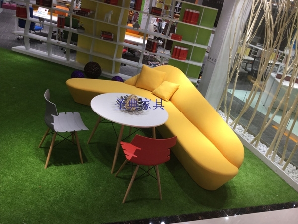 聖典展廳沙發
